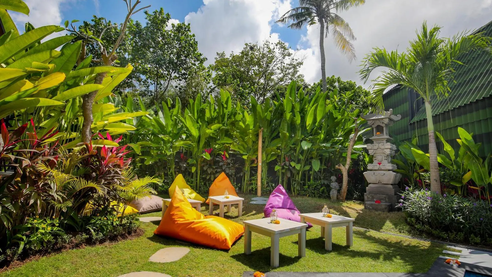 Gasthof Le Cielo Resort Umalas By Maviba Canggu Indonesien